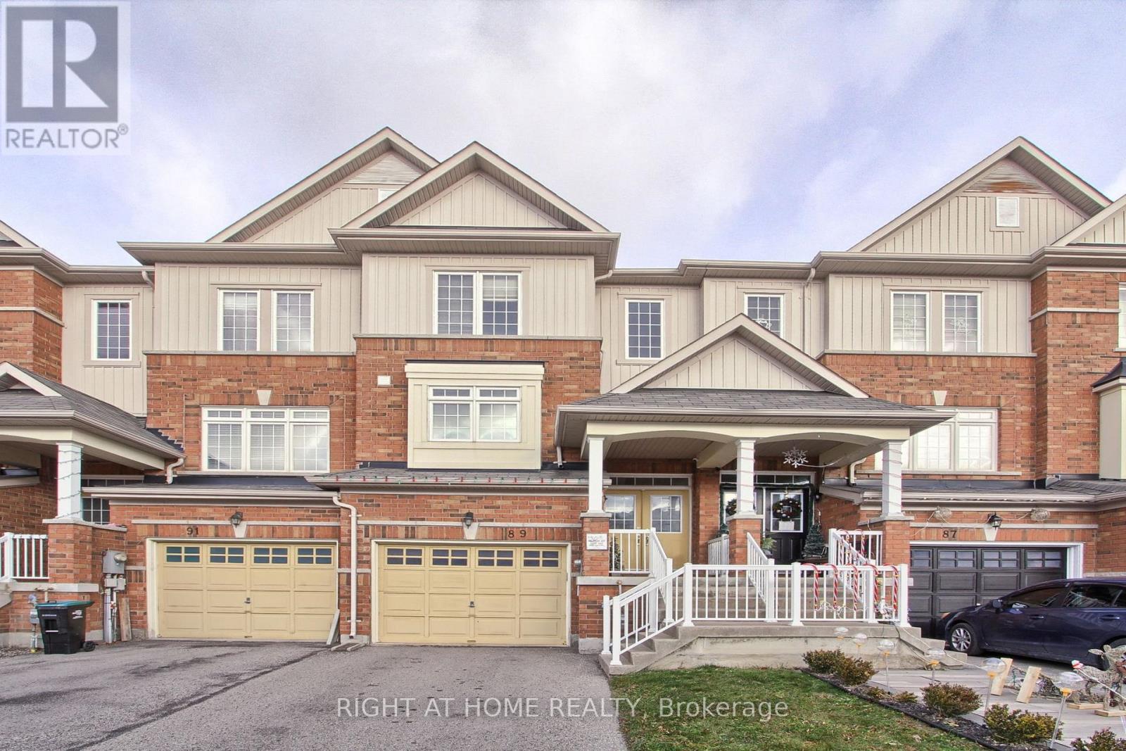 89 Matthewson Avenue, Bradford West Gwillimbury, Ontario  L3Z 0N8 - Photo 4 - N12589130