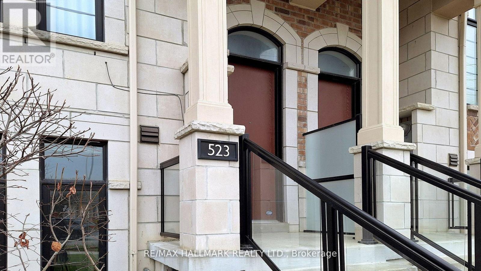 523 Carrville Road, Richmond Hill, Ontario  L4C 1C2 - Photo 3 - N12589140