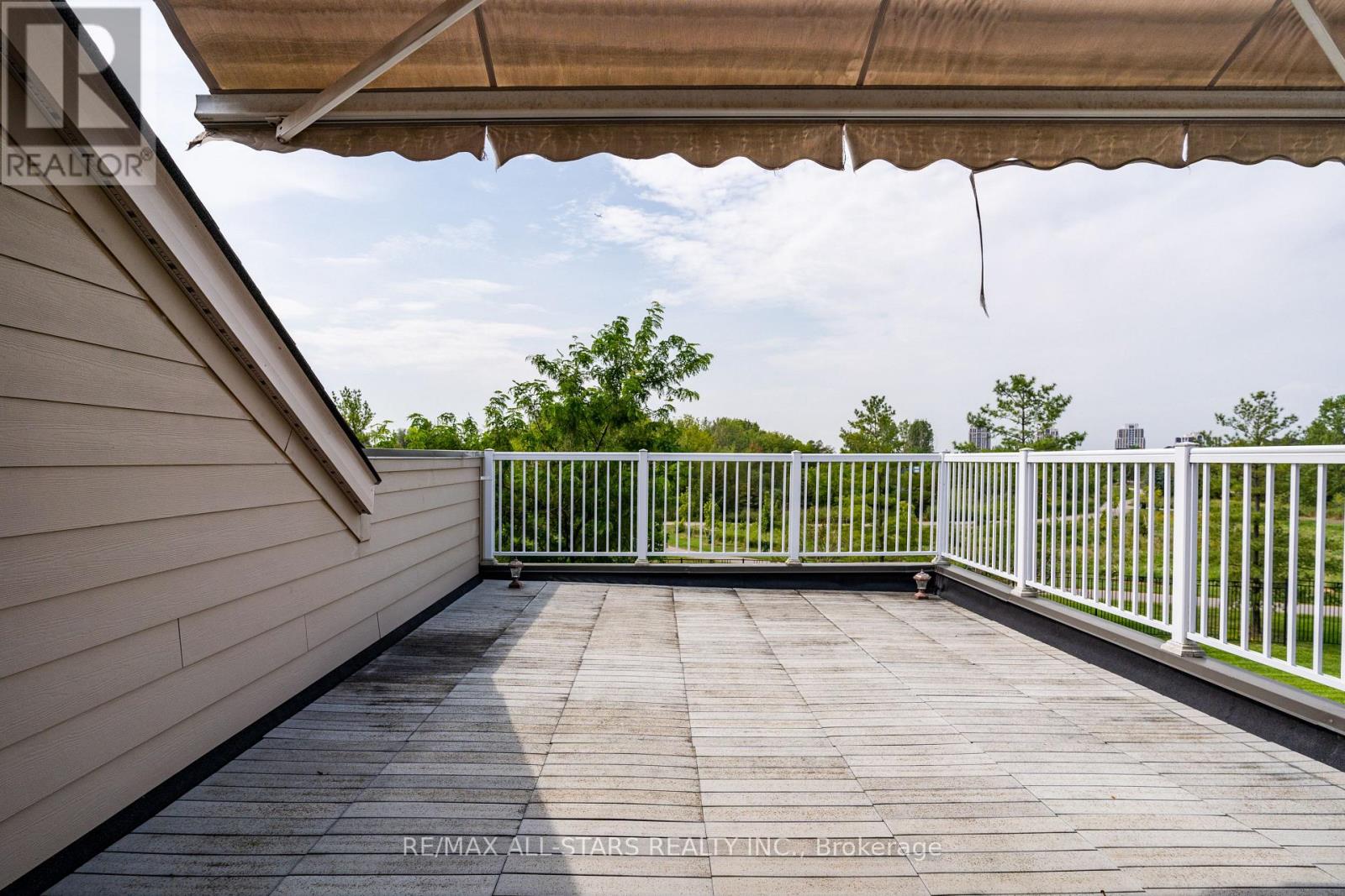 114 Lakeside Vista Way, Markham, Ontario  L6E 0B6 - Photo 31 - N12589144