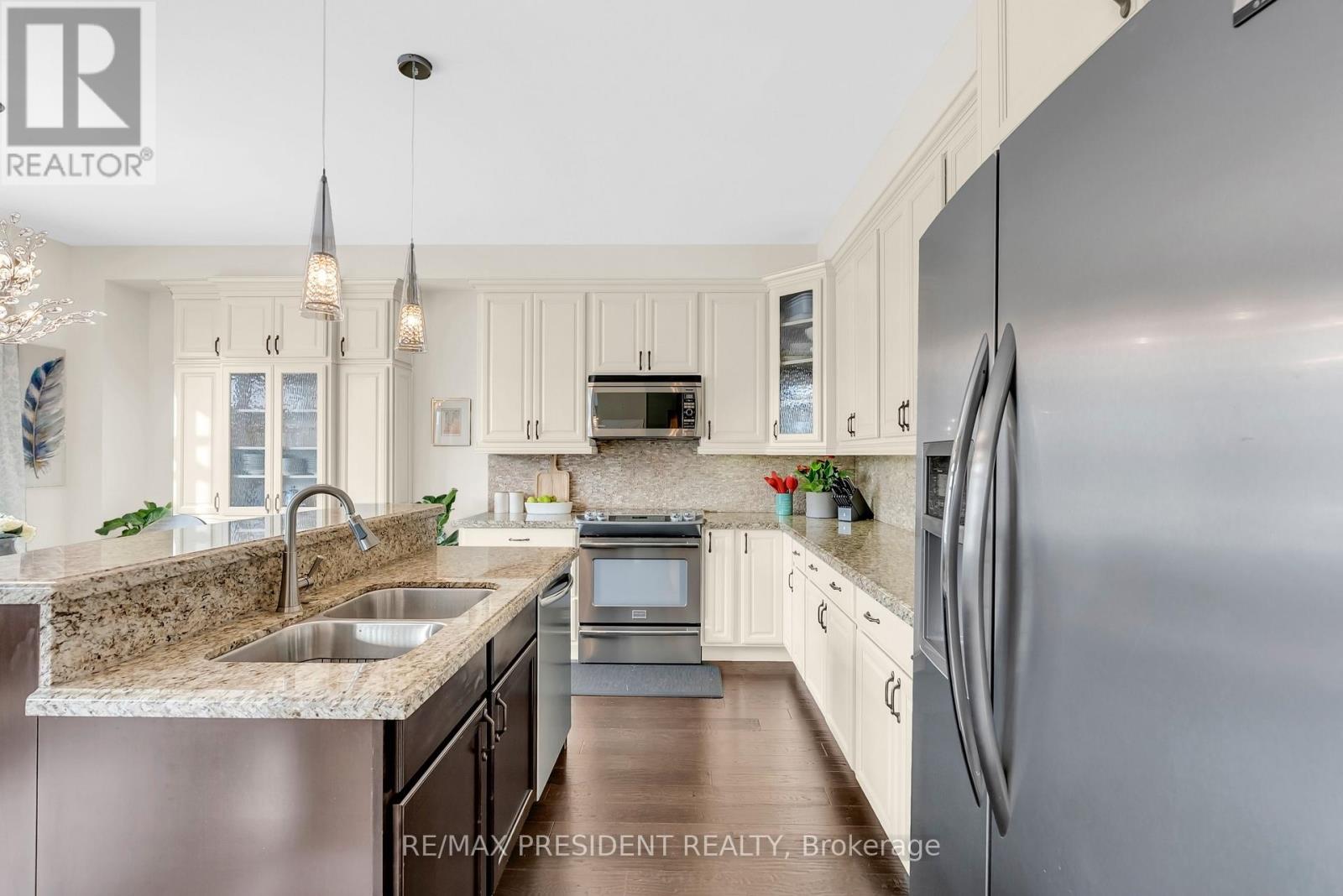 166 Elbern Markell Drive, Brampton, Ontario  L6X 2Z9 - Photo 17 - W12589096