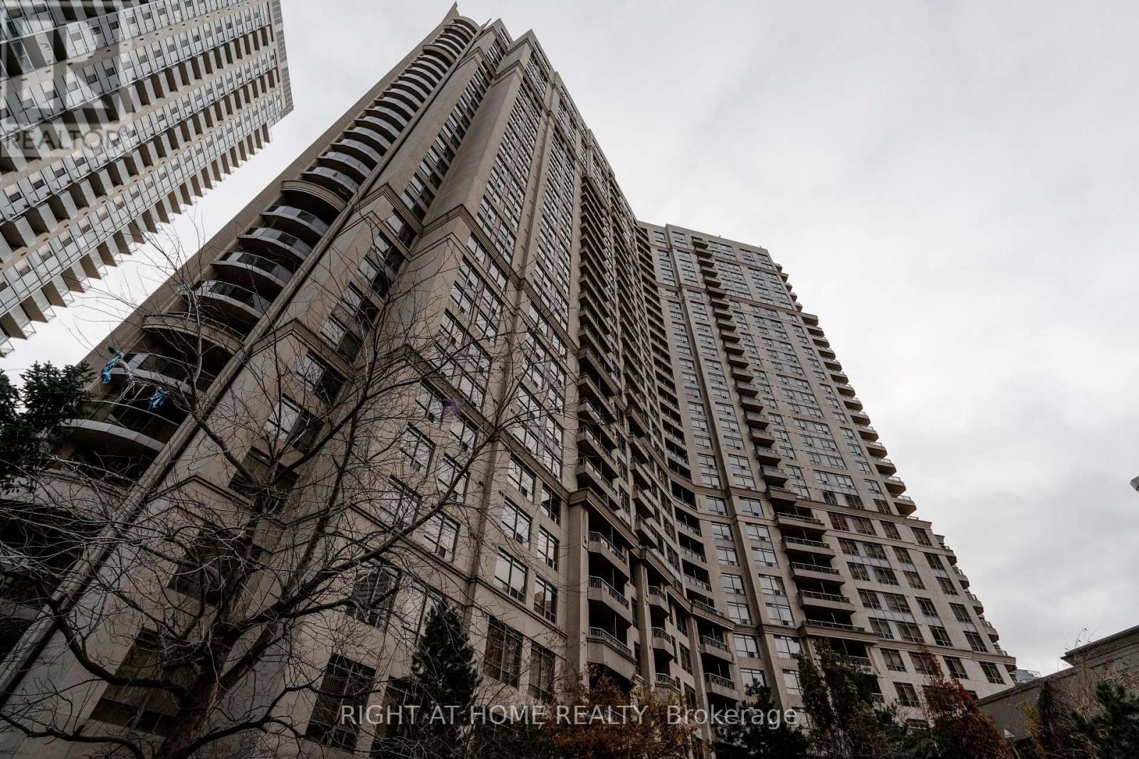 2116 - 3880 DUKE OF YORK BOULEVARD, Mississauga, Ontario