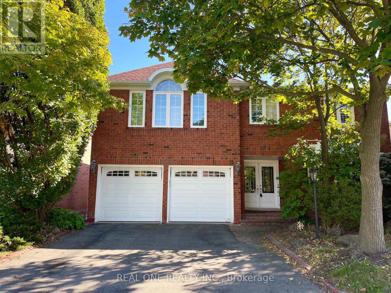1369 MAPLERIDGE CRESCENT, Oakville, Ontario
