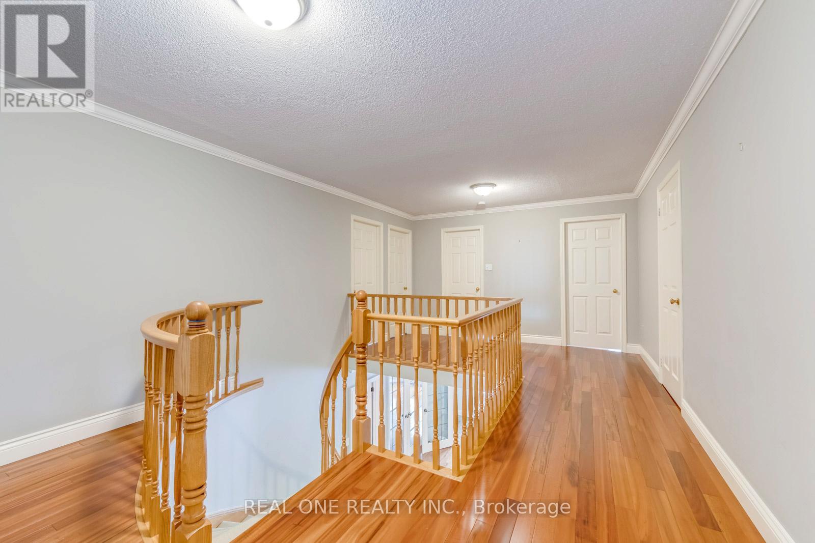 1369 Mapleridge Crescent, Oakville, Ontario  L6M 2G8 - Photo 17 - W12589124