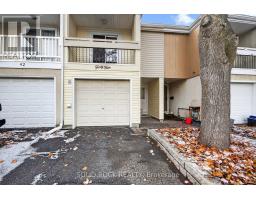 44 TYBALT CRESCENT, Ottawa, Ontario