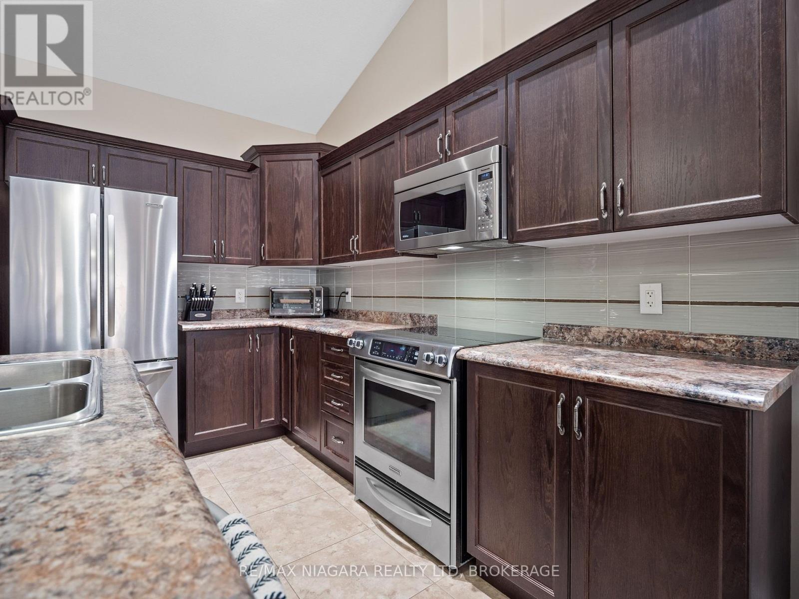 4 - 9440 Eagle Ridge Drive, Niagara Falls (Forestview), Ontario  L2H 0G6 - Photo 10 - X12589214