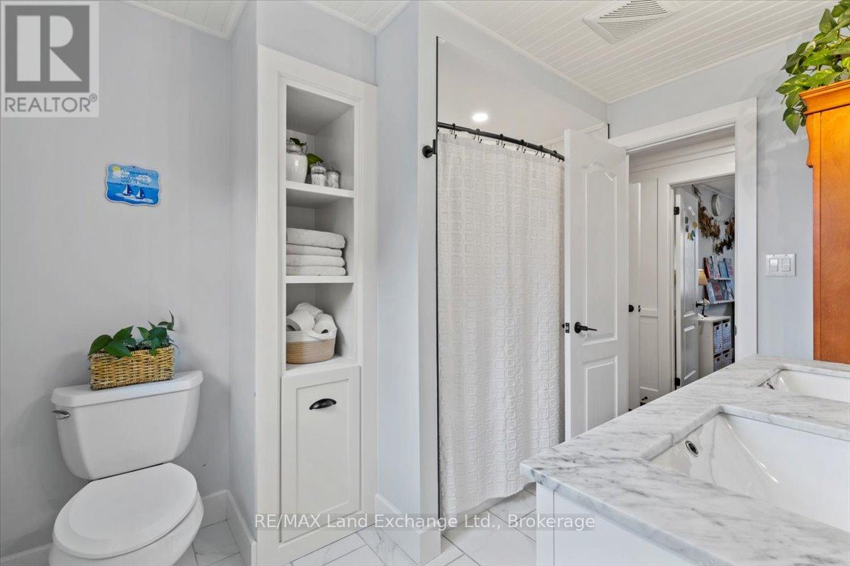 68 Grey Street N, Saugeen Shores, Ontario  N0H 2L0 - Photo 12 - X12589182