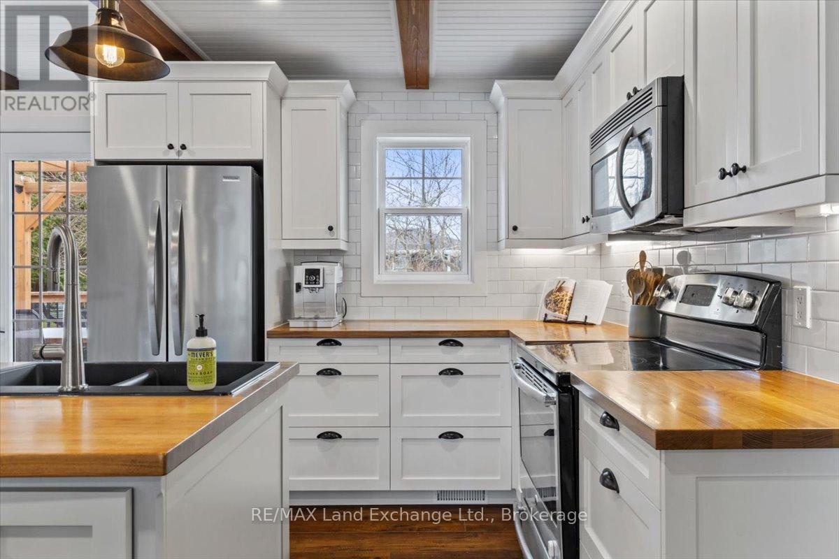 68 Grey Street N, Saugeen Shores, Ontario  N0H 2L0 - Photo 7 - X12589182