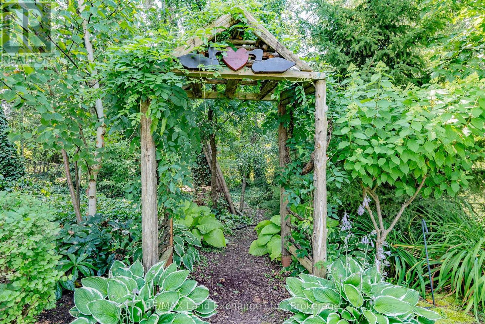 144 Trillium Drive, Saugeen Shores, Ontario  N0H 2C2 - Photo 16 - X12589184