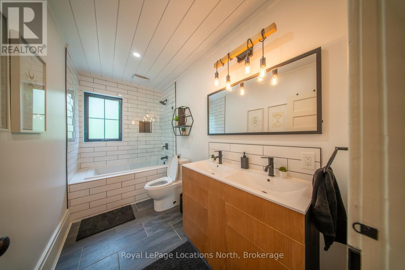 24 Marshall Street W, Meaford, Ontario  N4L 1E3 - Photo 23 - X12589204