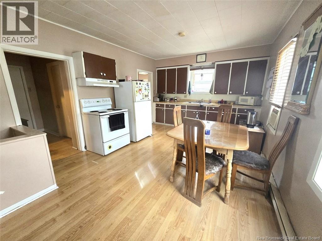 17-23 Rosario Street, Edmundston, New Brunswick  E3V 1M7 - Photo 3 - NB130720