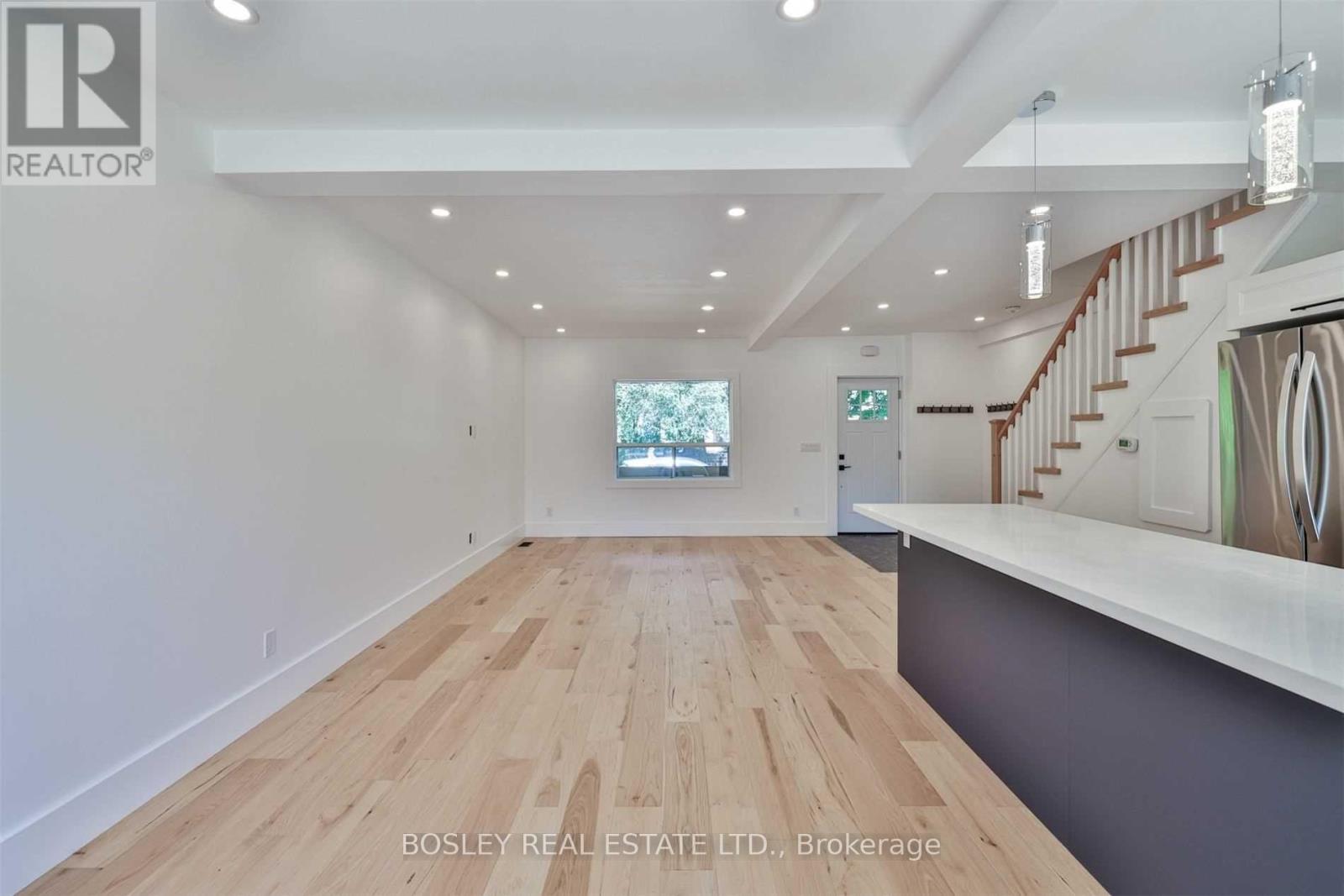 Upper - 283 Davisville Avenue, Toronto, Ontario  M4S 1H1 - Photo 11 - C12589202