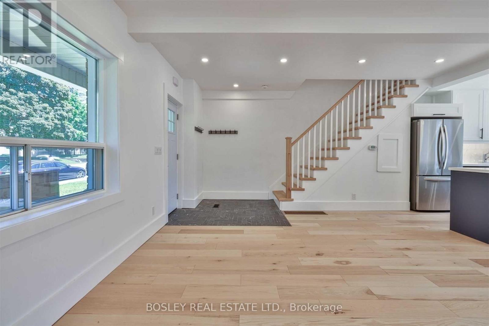 Upper - 283 Davisville Avenue, Toronto, Ontario  M4S 1H1 - Photo 7 - C12589202