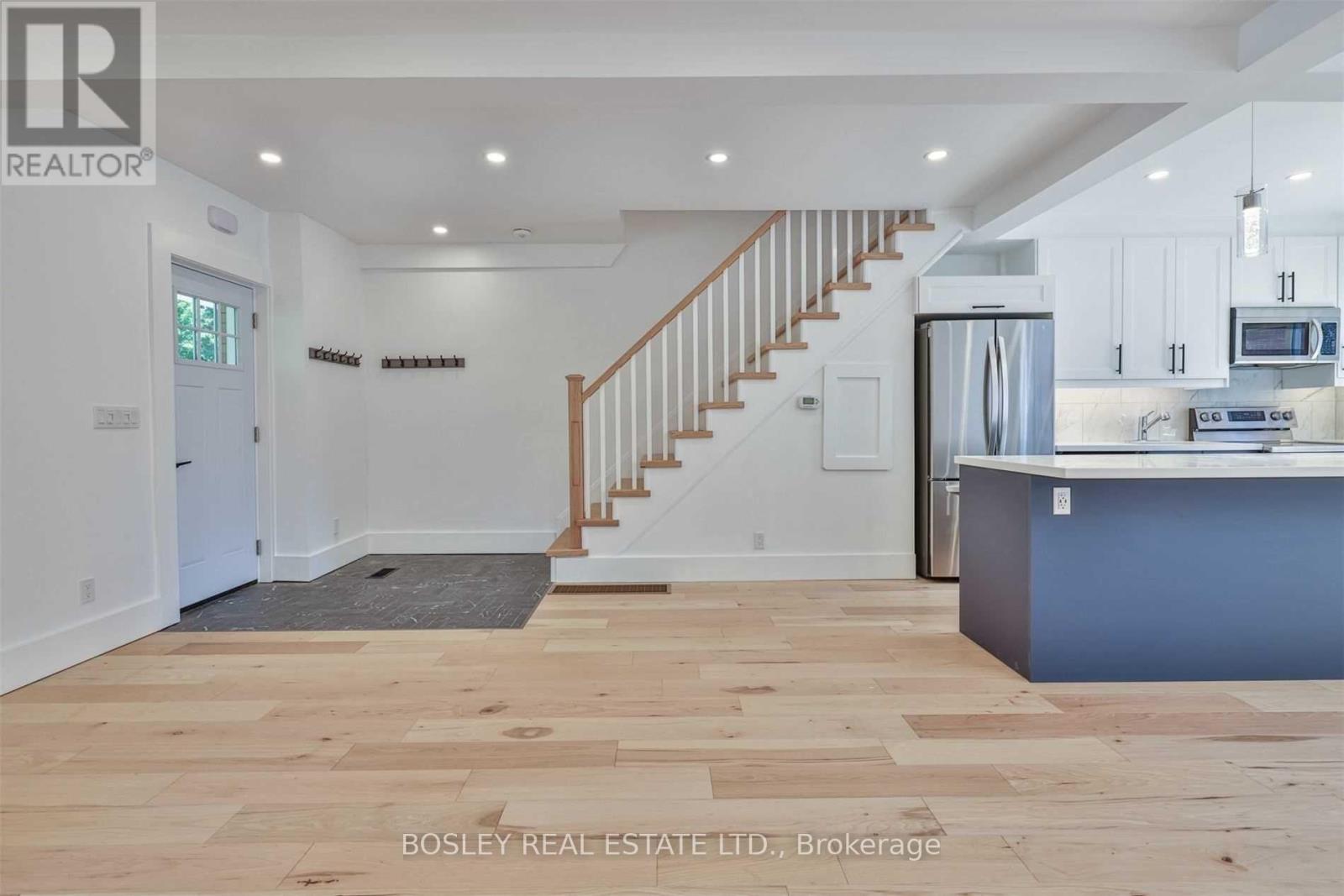 Upper - 283 Davisville Avenue, Toronto, Ontario  M4S 1H1 - Photo 8 - C12589202