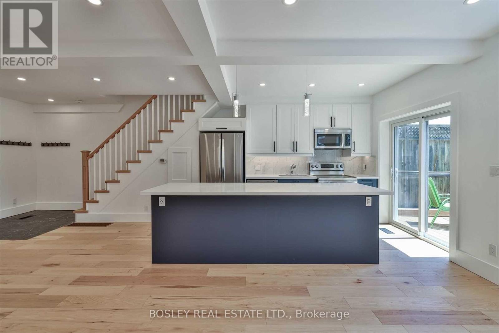 Upper - 283 Davisville Avenue, Toronto, Ontario  M4S 1H1 - Photo 9 - C12589202