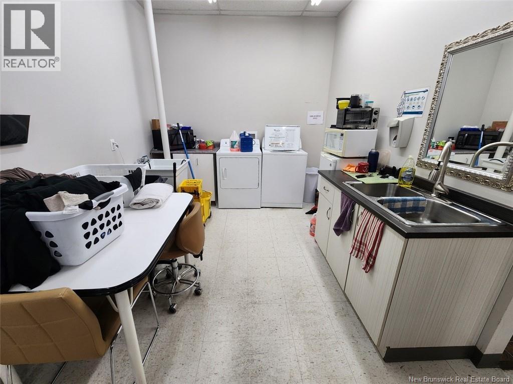 296 Victoria Street, Edmundston, New Brunswick  E3V 2H9 - Photo 27 - NB130719