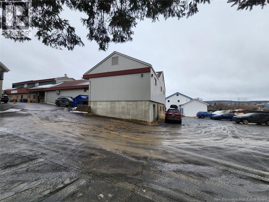 296 Victoria Street, Edmundston, New Brunswick  E3V 2H9 - Photo 36 - NB130719