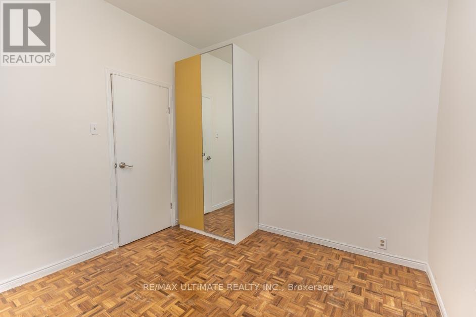 Main - 147 Perth Avenue, Toronto, Ontario  M6P 3X2 - Photo 13 - W12589190