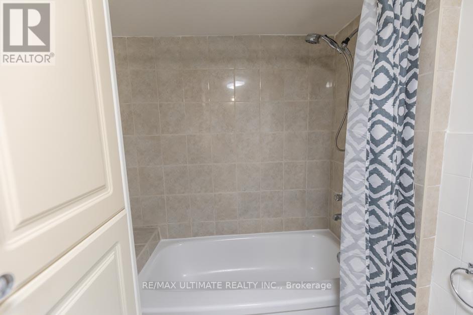 Main - 147 Perth Avenue, Toronto, Ontario  M6P 3X2 - Photo 20 - W12589190