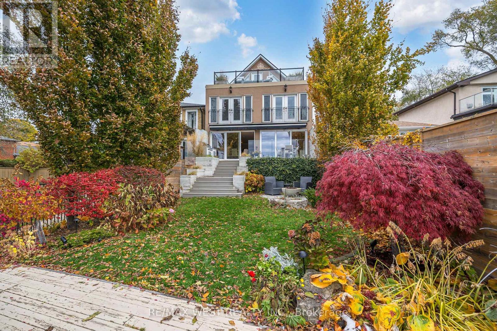 5 Eleventh Street, Toronto, Ontario  M8V 2G2 - Photo 13 - W12589206