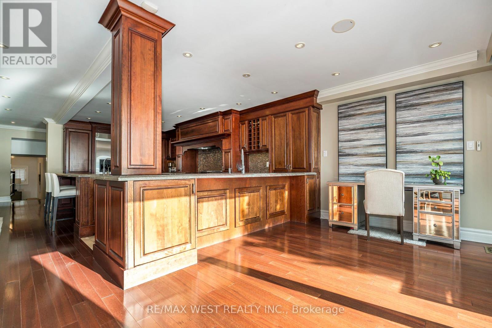 5 Eleventh Street, Toronto, Ontario  M8V 2G2 - Photo 23 - W12589206