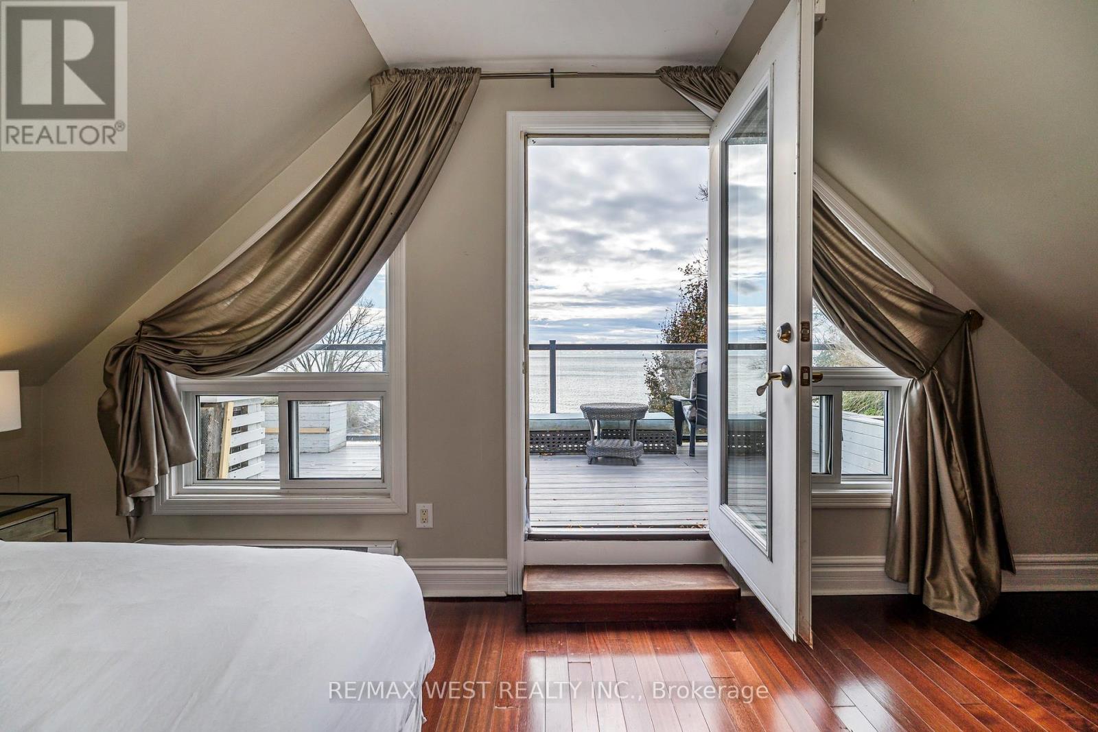 5 Eleventh Street, Toronto, Ontario  M8V 2G2 - Photo 38 - W12589206