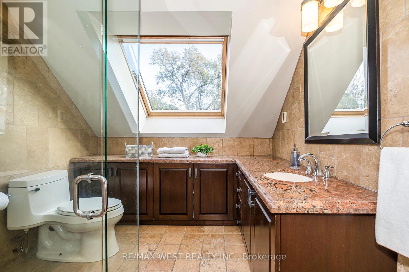 5 Eleventh Street, Toronto, Ontario  M8V 2G2 - Photo 40 - W12589206