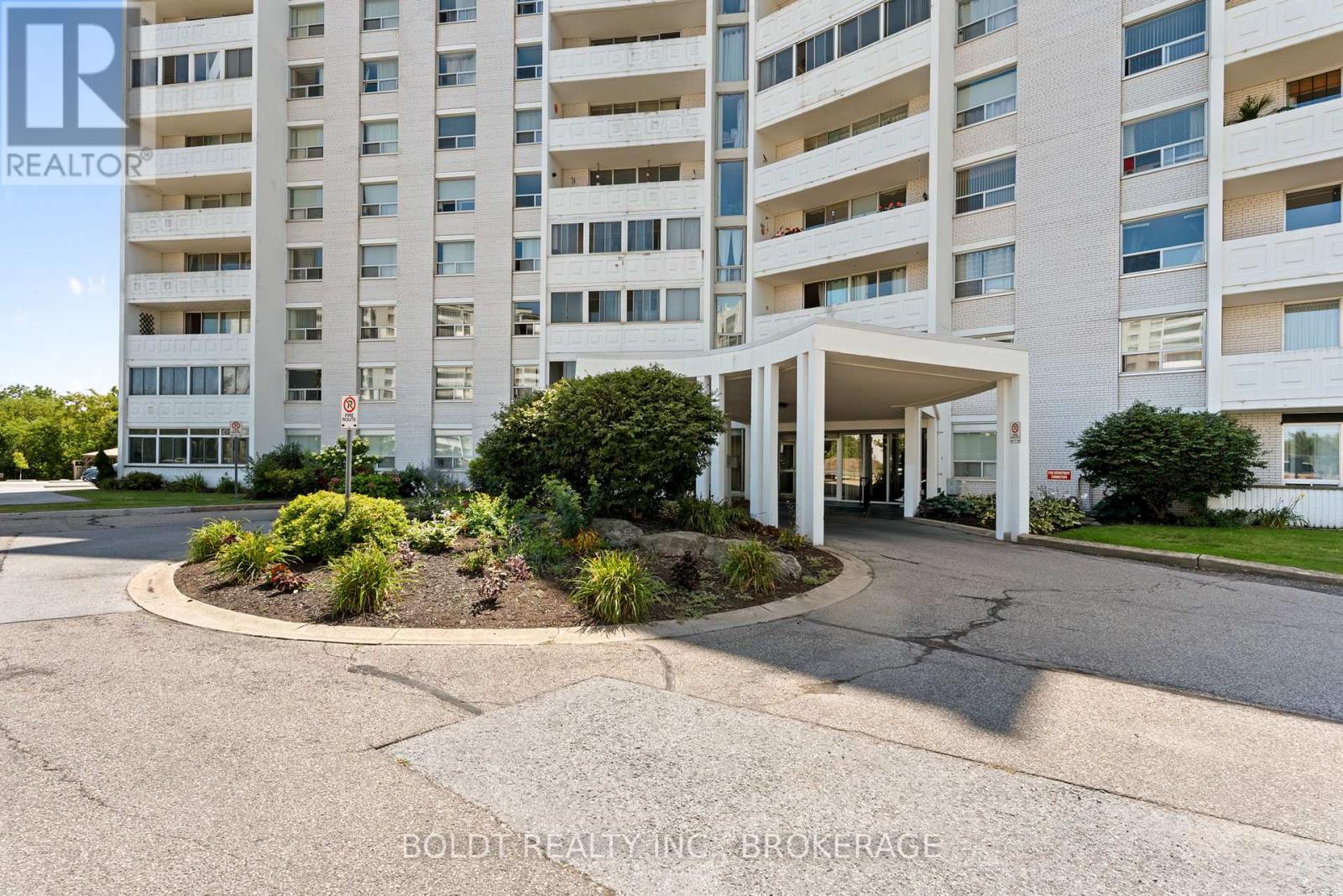 1008 - 35 Towering Heights Boulevard, St. Catharines (Glendale/glenridge), Ontario  L2T 3G8 - Photo 6 - X12589220