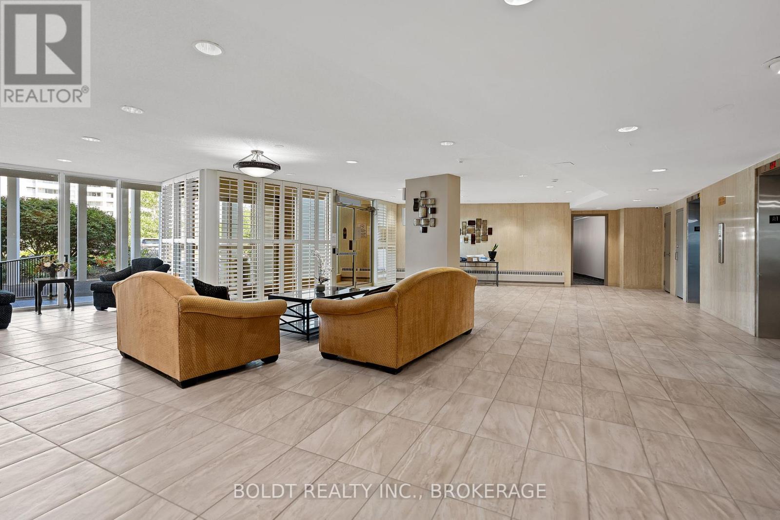 1008 - 35 Towering Heights Boulevard, St. Catharines (Glendale/glenridge), Ontario  L2T 3G8 - Photo 8 - X12589220