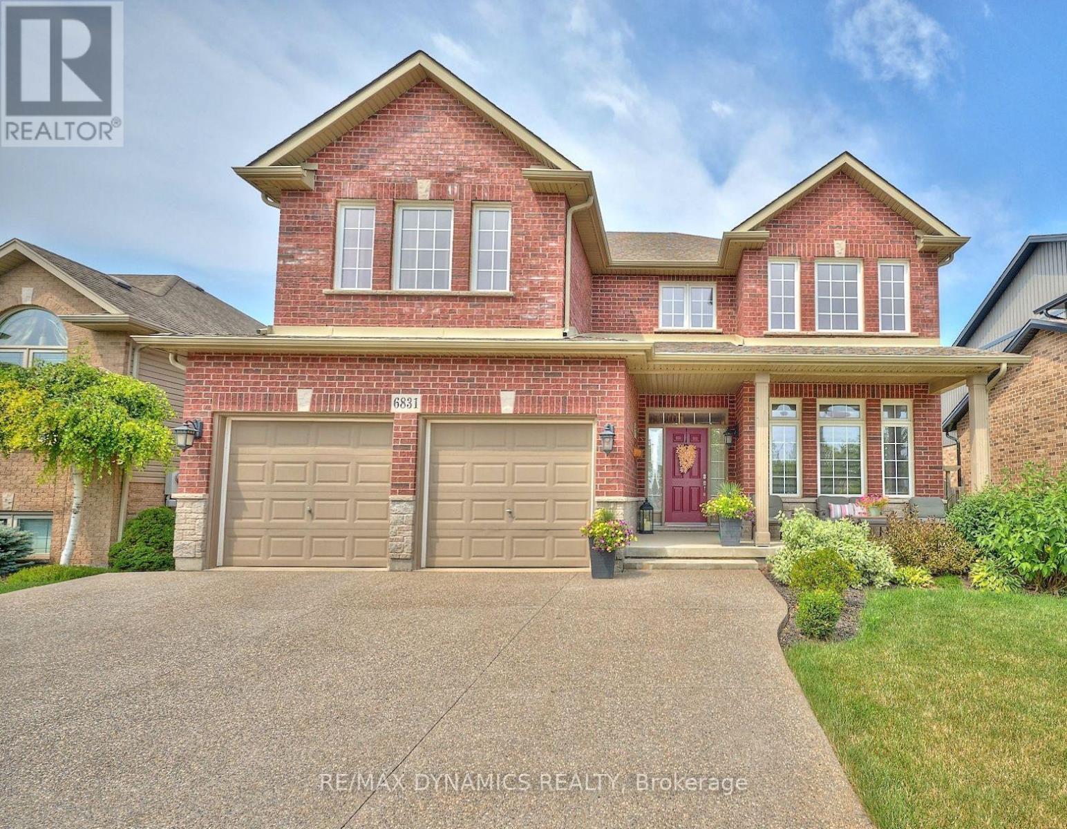 6831 St Michael Avenue, Niagara Falls, Ontario L2H 0A2 - Photo 1 - X12589234