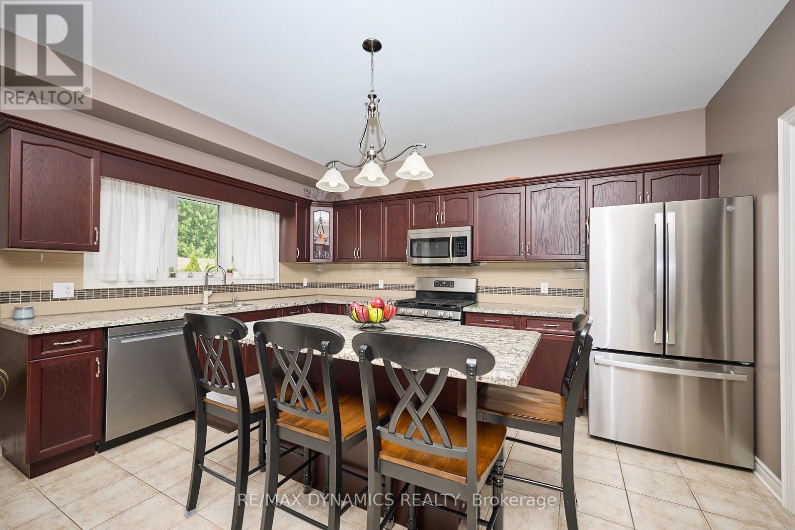 6831 St Michael Avenue, Niagara Falls, Ontario L2H 0A2 - Photo 10 - X12589234