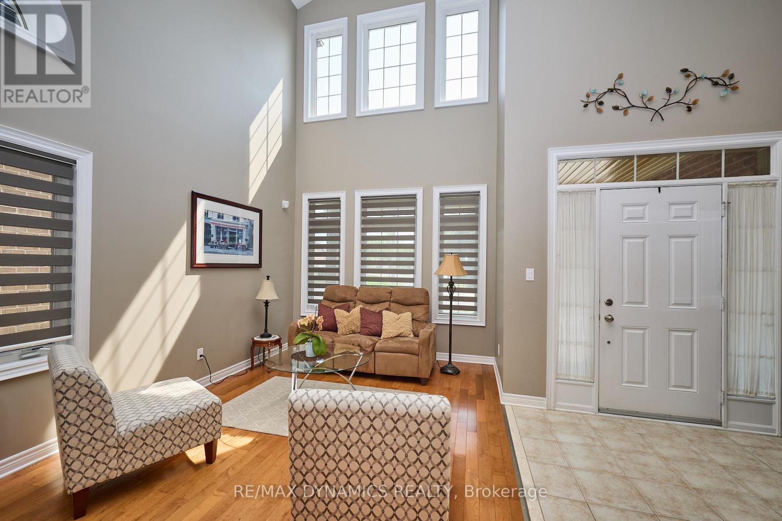 6831 St Michael Avenue, Niagara Falls, Ontario L2H 0A2 - Photo 3 - X12589234