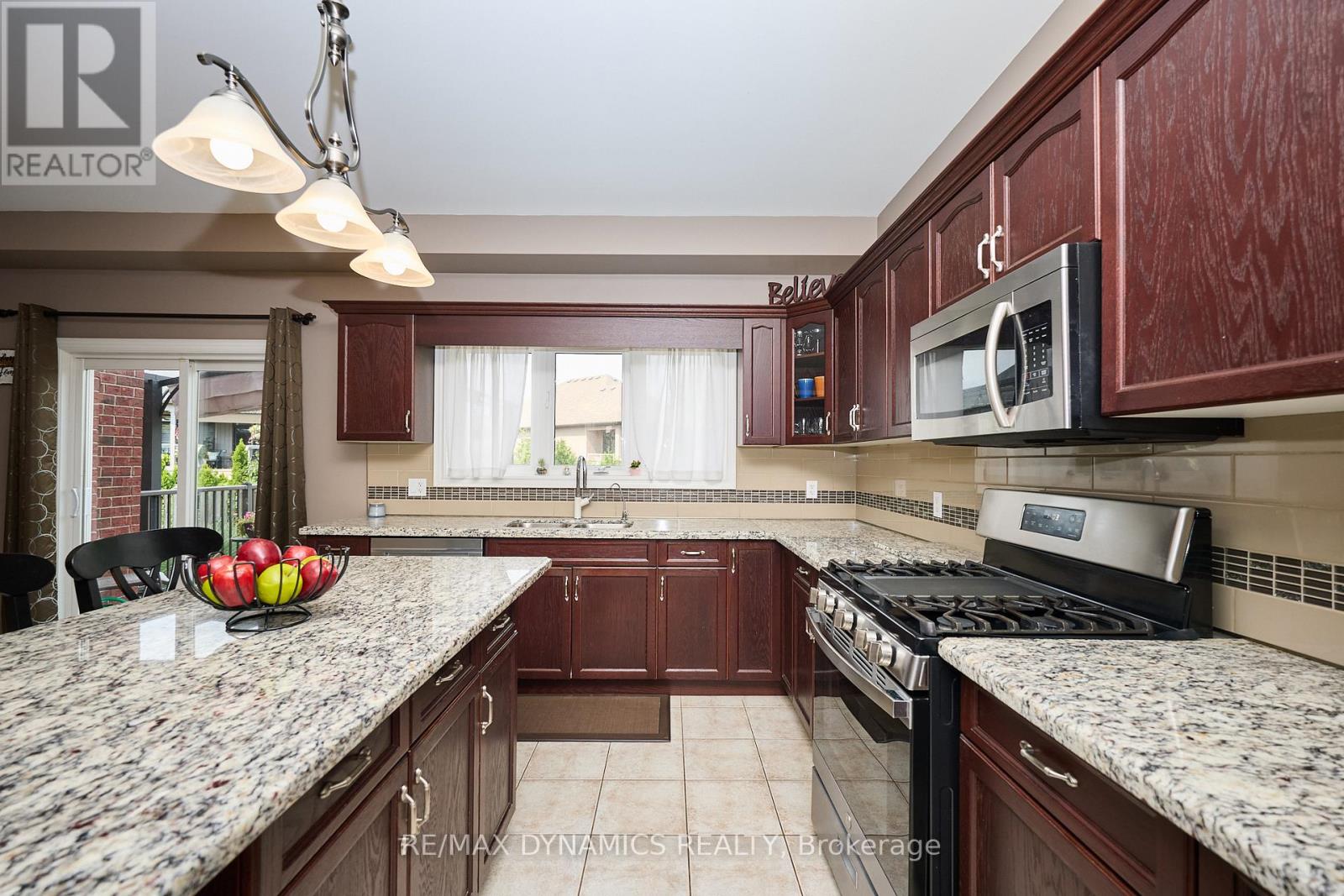 6831 St Michael Avenue, Niagara Falls, Ontario L2H 0A2 - Photo 9 - X12589234