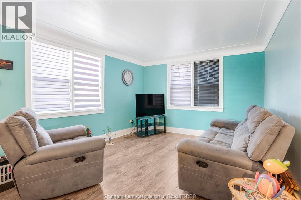 41-43 Woods Street, Chatham, Ontario  N7L 3P9 - Photo 8 - 25030813