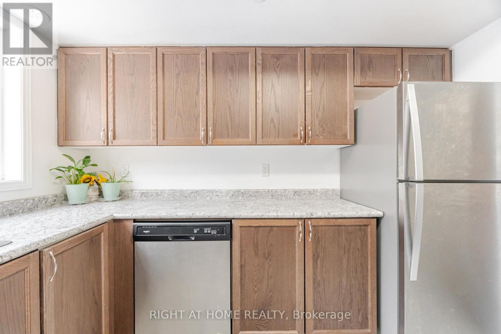 397 - 45 Icy Note Path, Oshawa, Ontario  L1L 0L1 - Photo 11 - E12589236