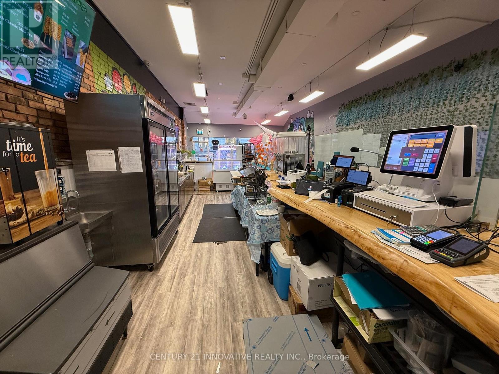 6 - 235 BAYLY STREET W, Ajax, Ontario