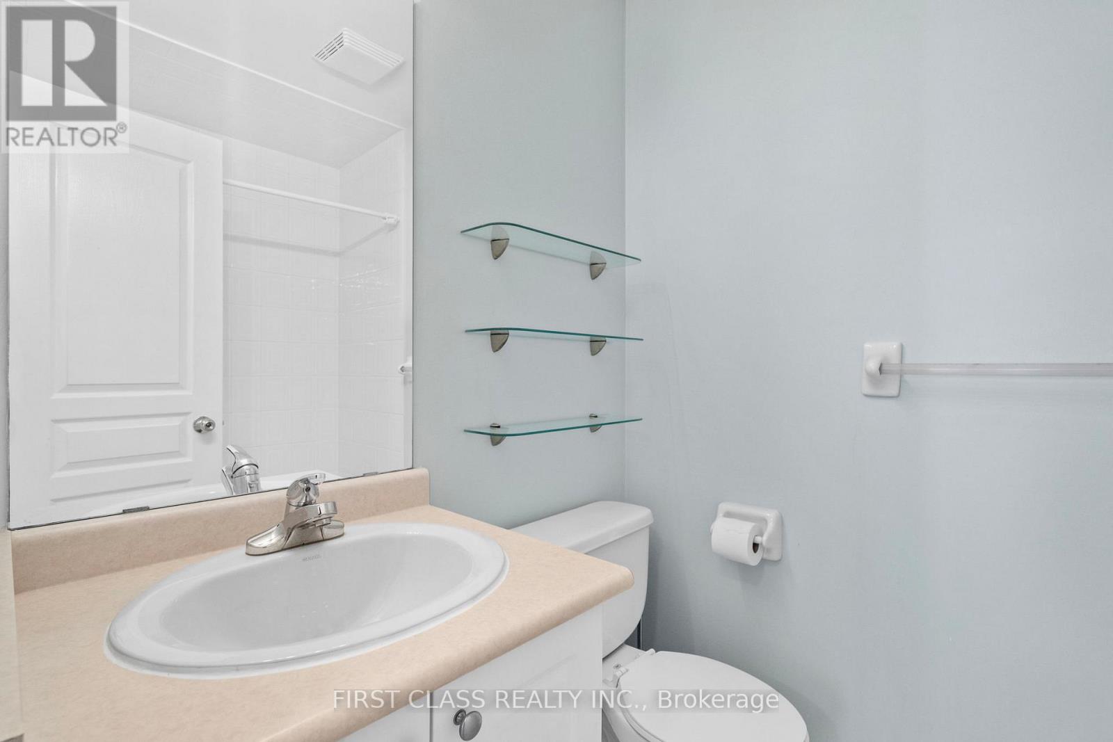 Rear Coach House - 496 White's Hill Avenue S, Markham, Ontario  L6B 0J9 - Photo 6 - N12589218