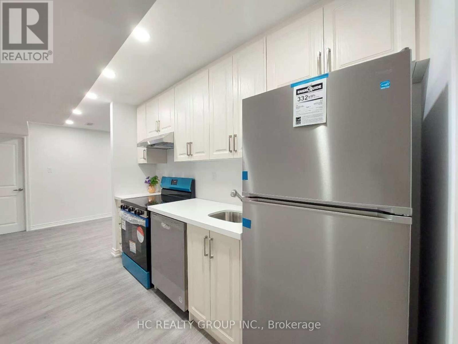 33 Mac Campbell Bsmt Way, Bradford West Gwillimbury, Ontario  L3Z 4M7 - Photo 8 - N12589224