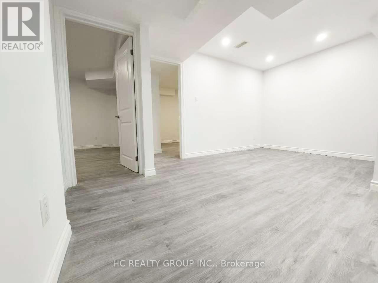 33 Mac Campbell Bsmt Way, Bradford West Gwillimbury, Ontario  L3Z 4M7 - Photo 9 - N12589224