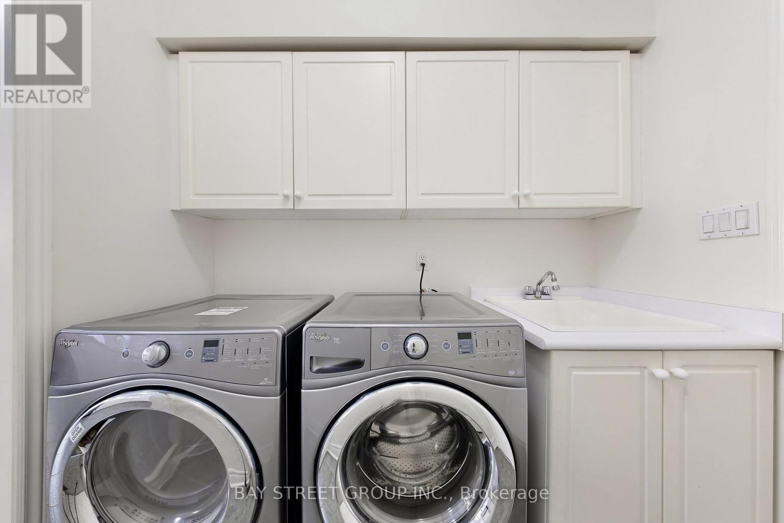 103 Colesbrook Road, Richmond Hill, Ontario  L4S 2G3 - Photo 16 - N12589238