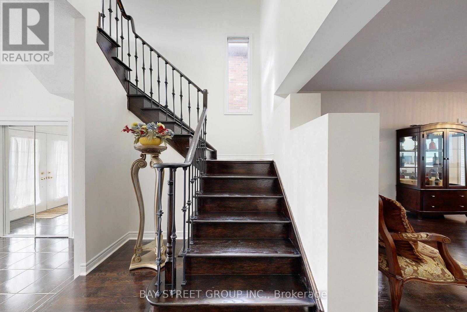 103 Colesbrook Road, Richmond Hill, Ontario  L4S 2G3 - Photo 17 - N12589238