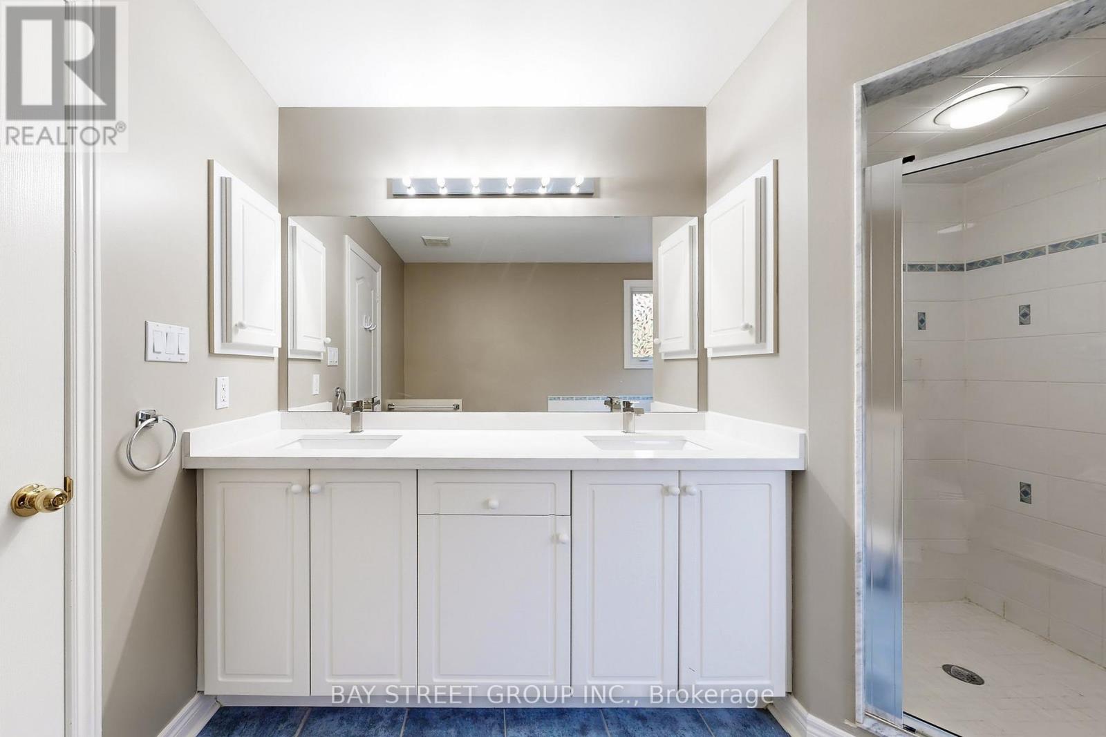 103 Colesbrook Road, Richmond Hill, Ontario  L4S 2G3 - Photo 22 - N12589238