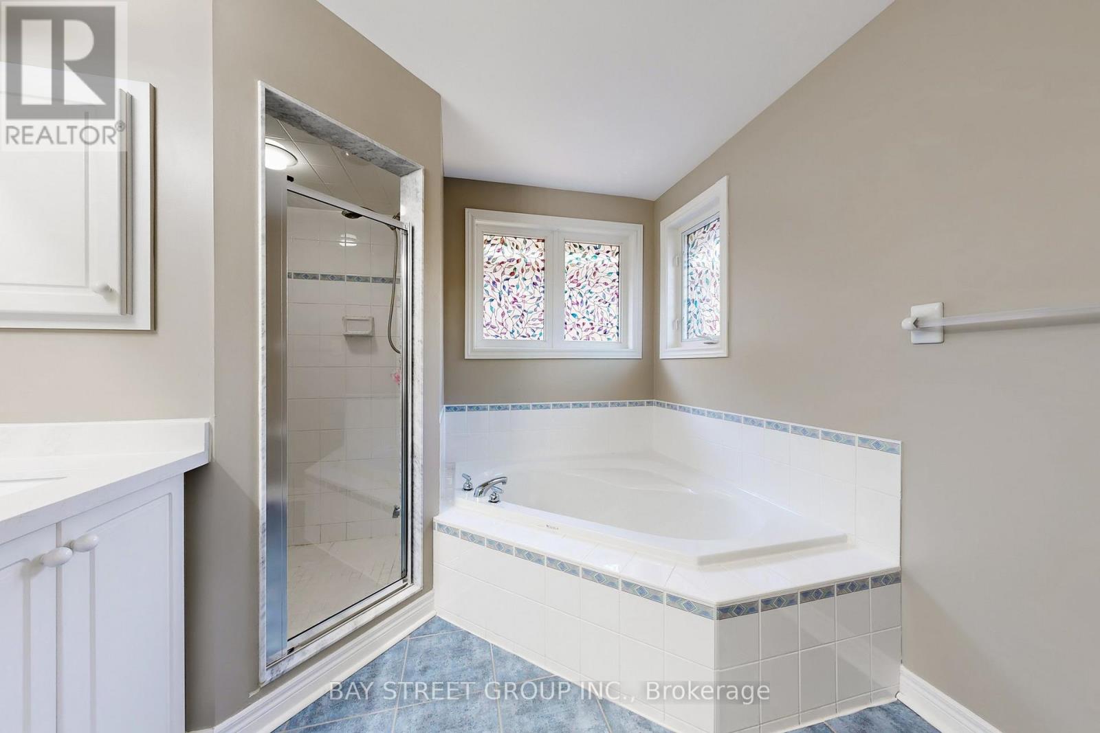 103 Colesbrook Road, Richmond Hill, Ontario  L4S 2G3 - Photo 23 - N12589238