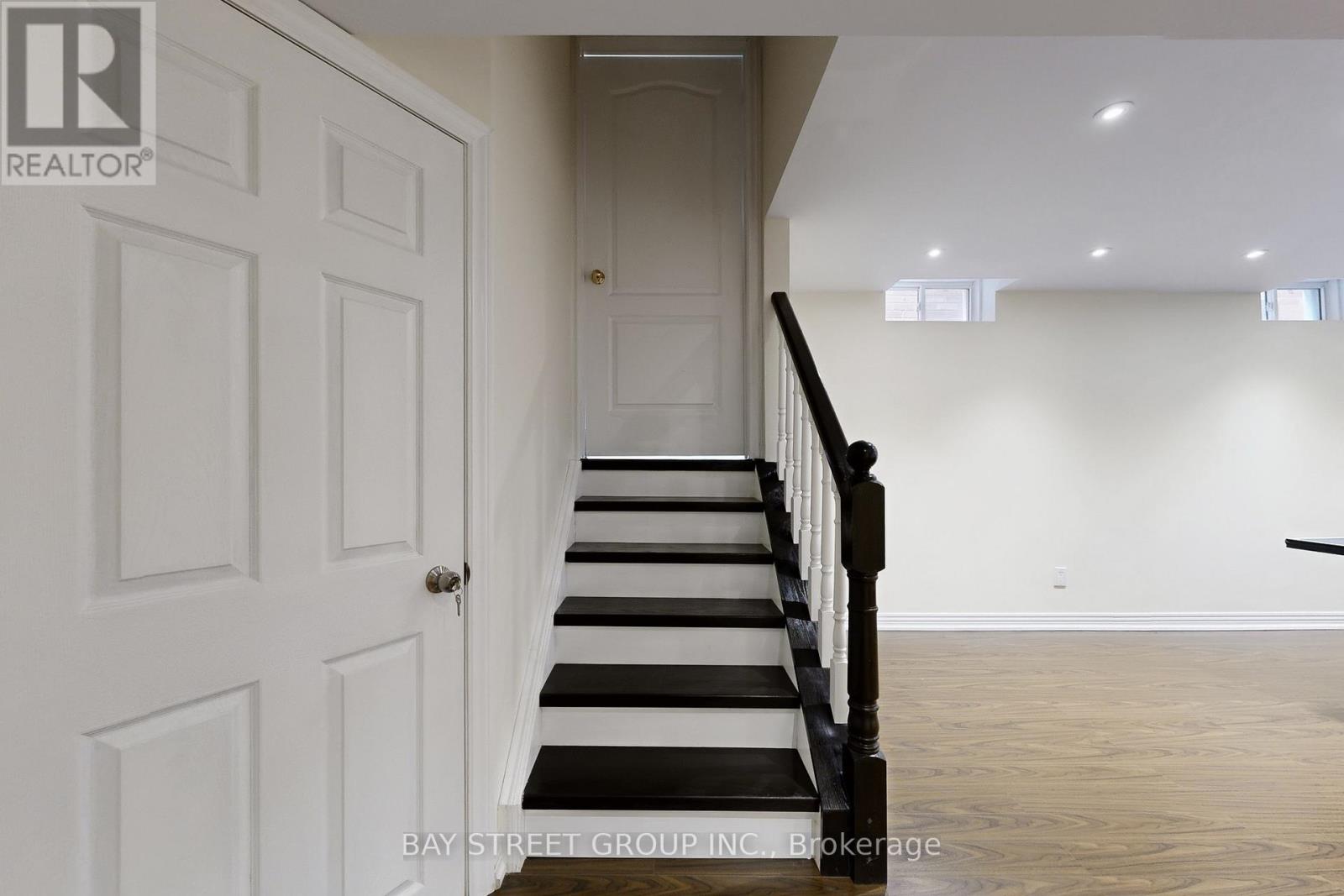 103 Colesbrook Road, Richmond Hill, Ontario  L4S 2G3 - Photo 32 - N12589238