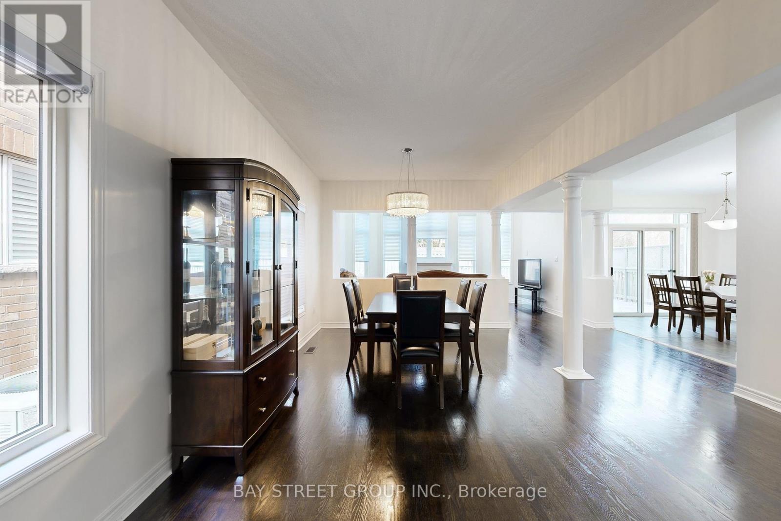 103 Colesbrook Road, Richmond Hill, Ontario  L4S 2G3 - Photo 8 - N12589238