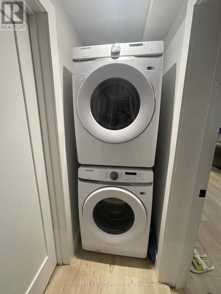 56 Olive Crescent, Orillia, Ontario  L3V 1G1 - Photo 11 - S12589226