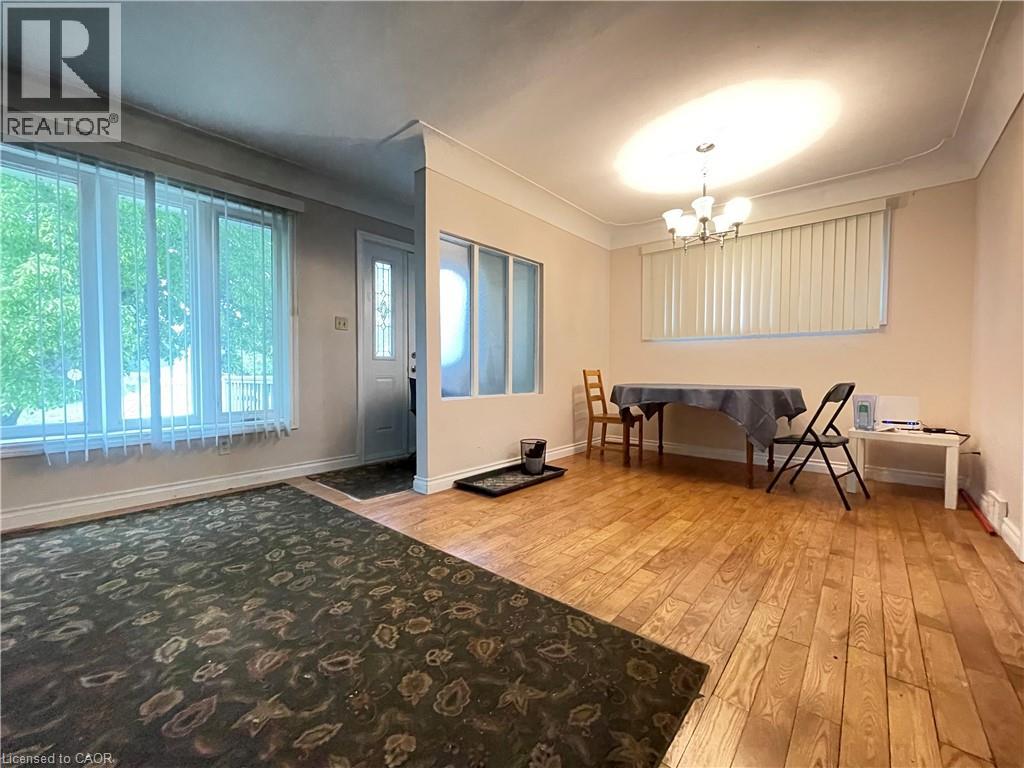 349 Whitney Avenue, Hamilton, Ontario  L8S 2H1 - Photo 8 - 40736445