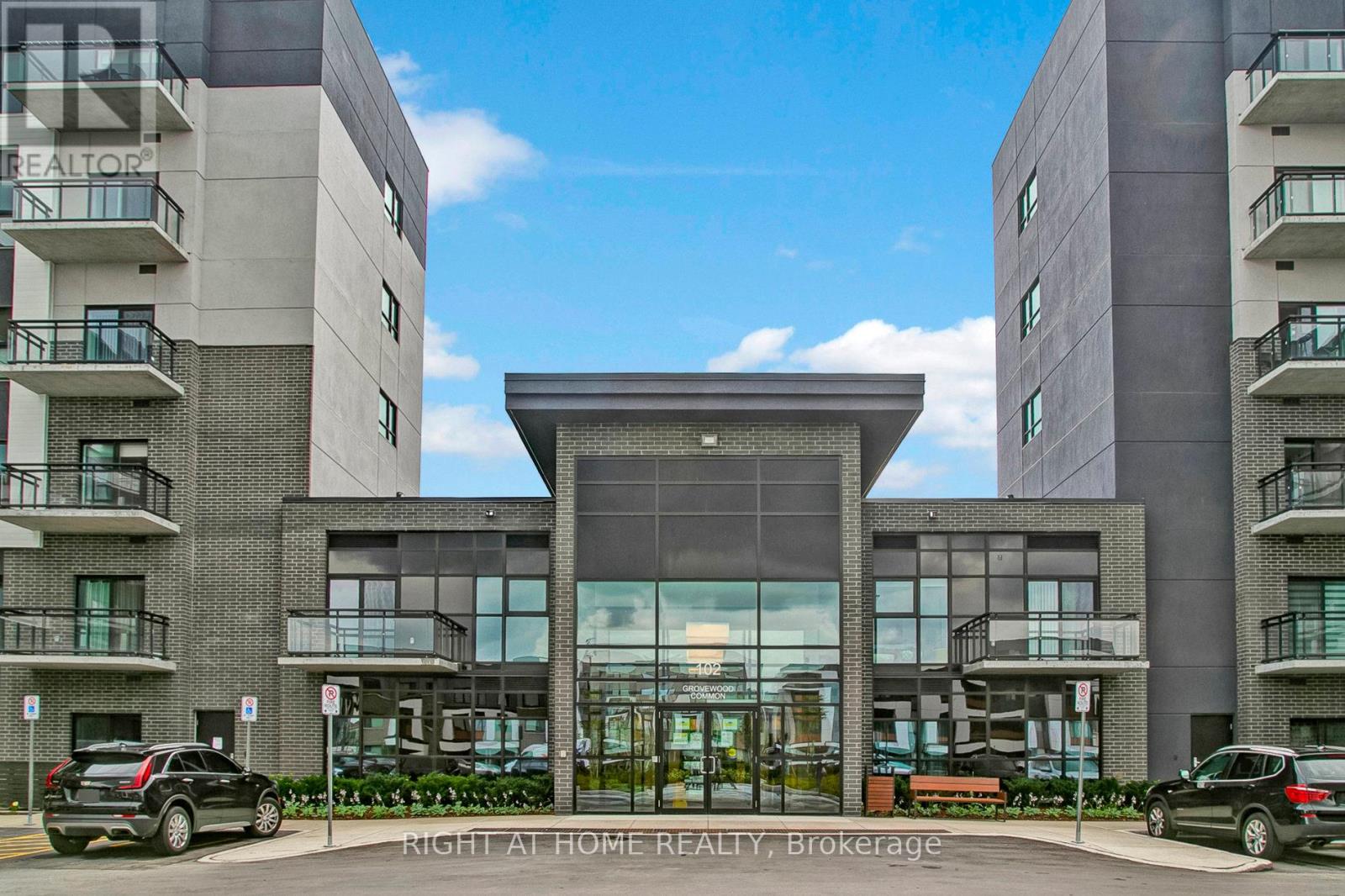 603 - 102 GROVEWOOD COMMON, Oakville, Ontario