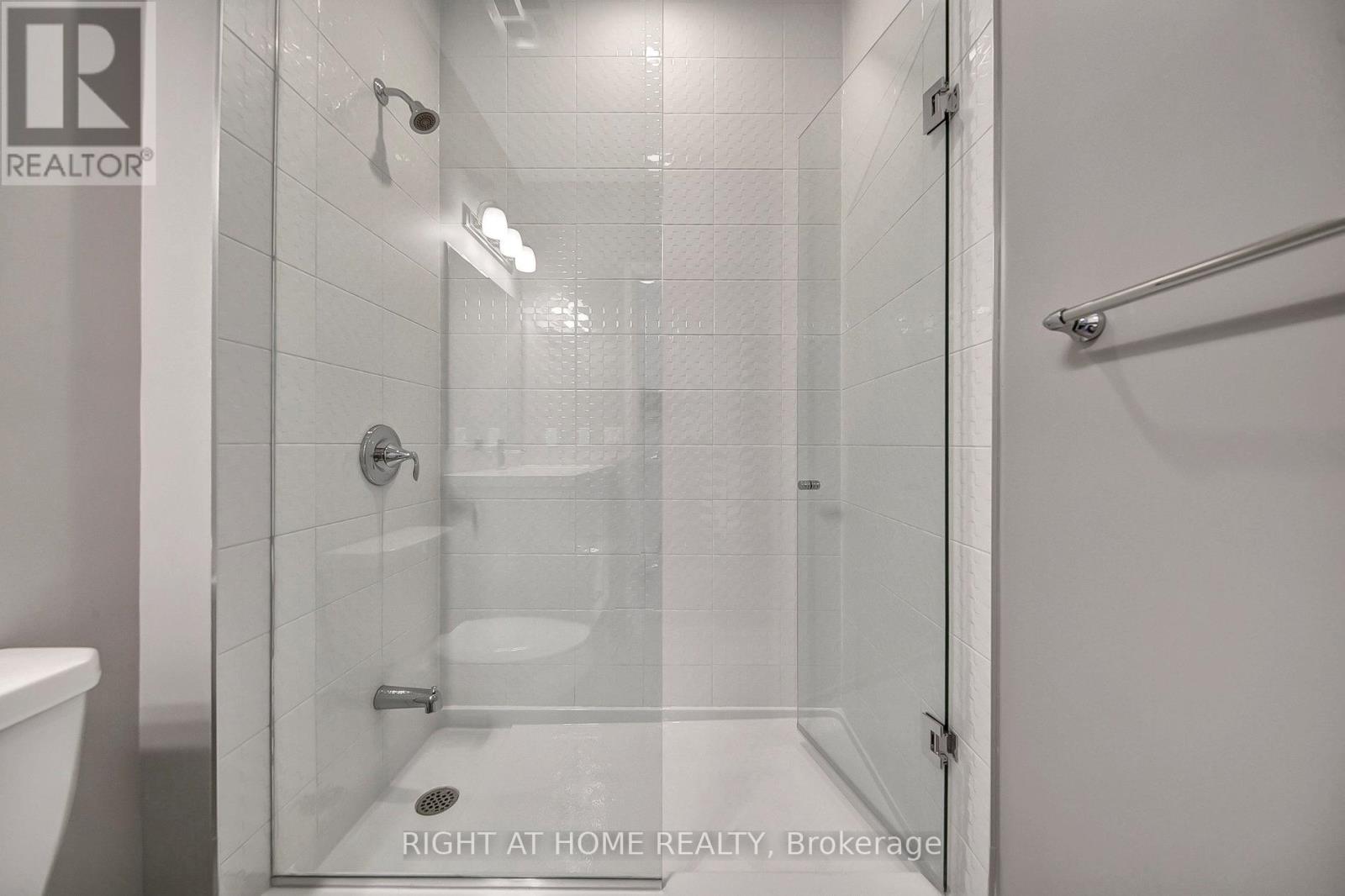 603 - 102 Grovewood Common, Oakville, Ontario  L6H 0X2 - Photo 24 - W12589228