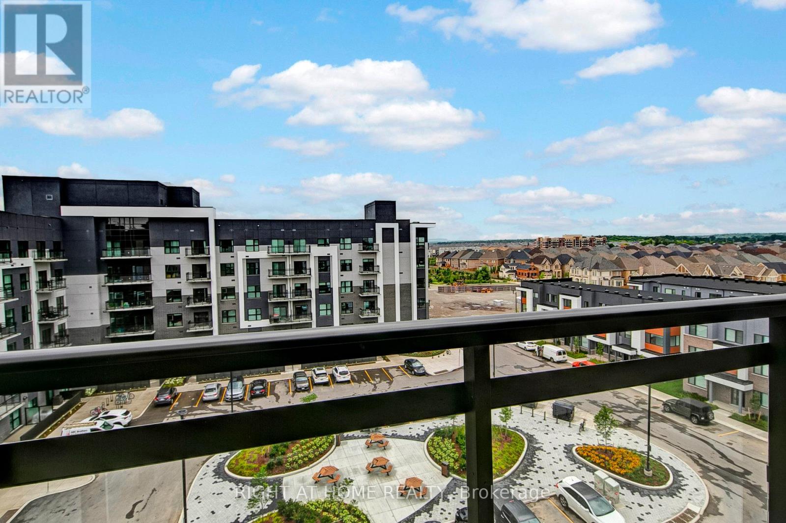 603 - 102 Grovewood Common, Oakville, Ontario  L6H 0X2 - Photo 33 - W12589228