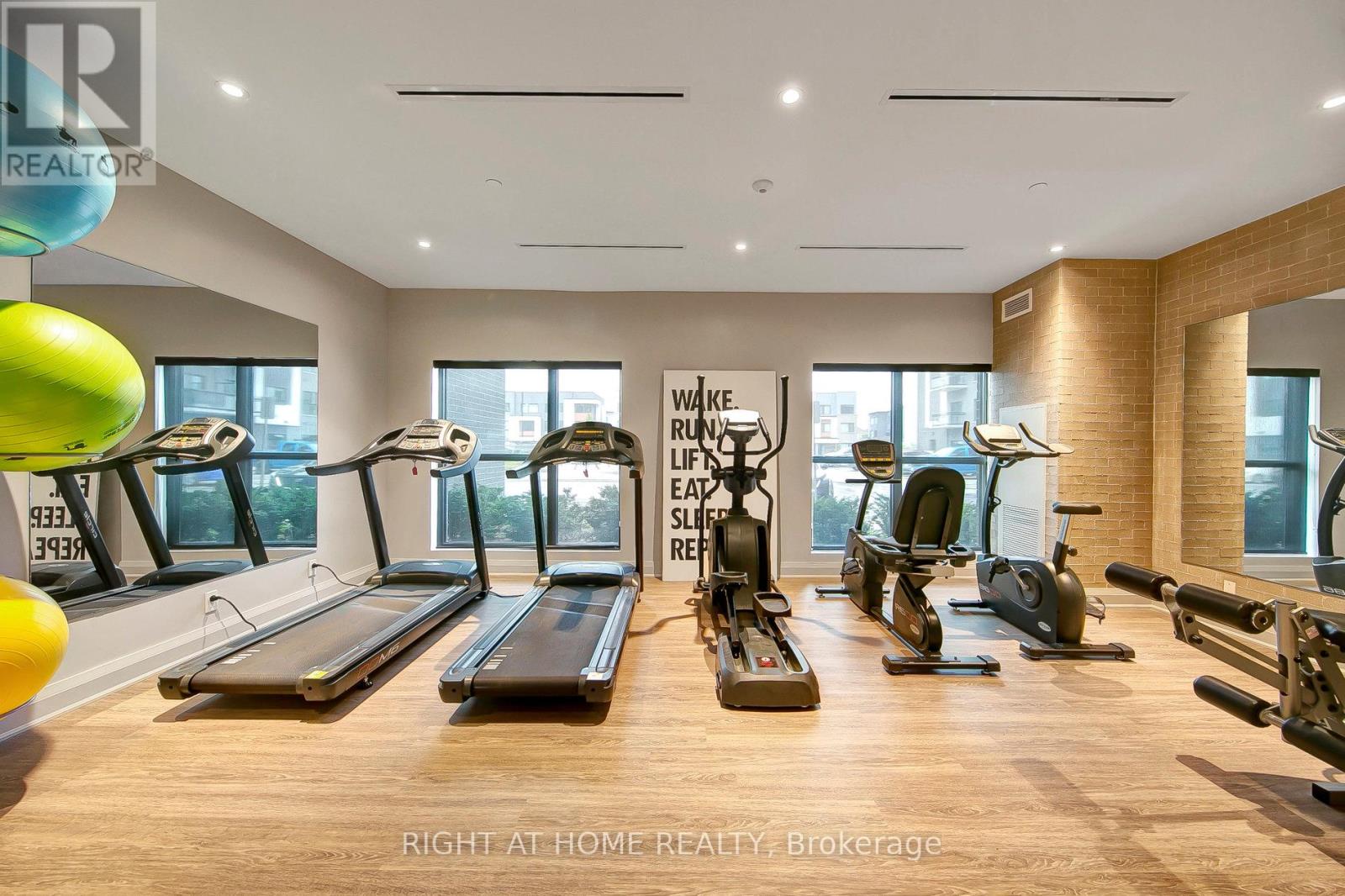 603 - 102 Grovewood Common, Oakville, Ontario  L6H 0X2 - Photo 37 - W12589228